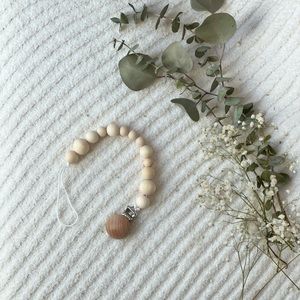 Neutral Silicone and Wood Bead Pacifier/Teether Clip